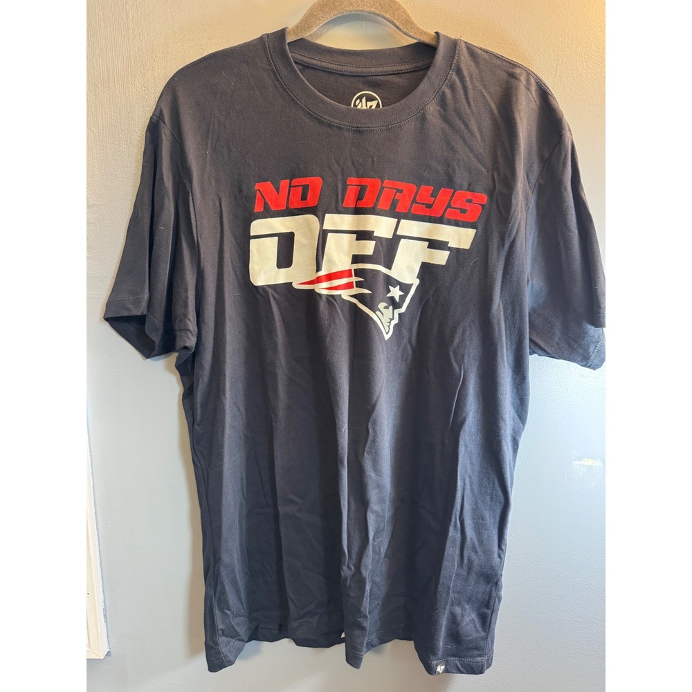 47 Brand New England Patriots No Days Off Graphic T-Shirt Mens Large Navy Blue
